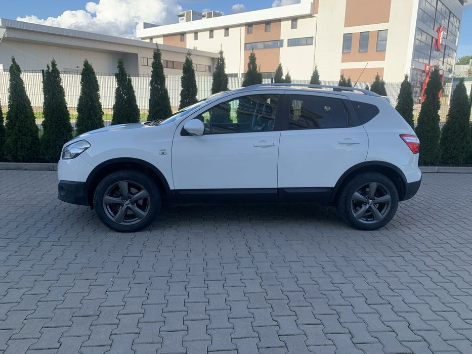 Продам Nissan Qashqai з автоматичною КПП