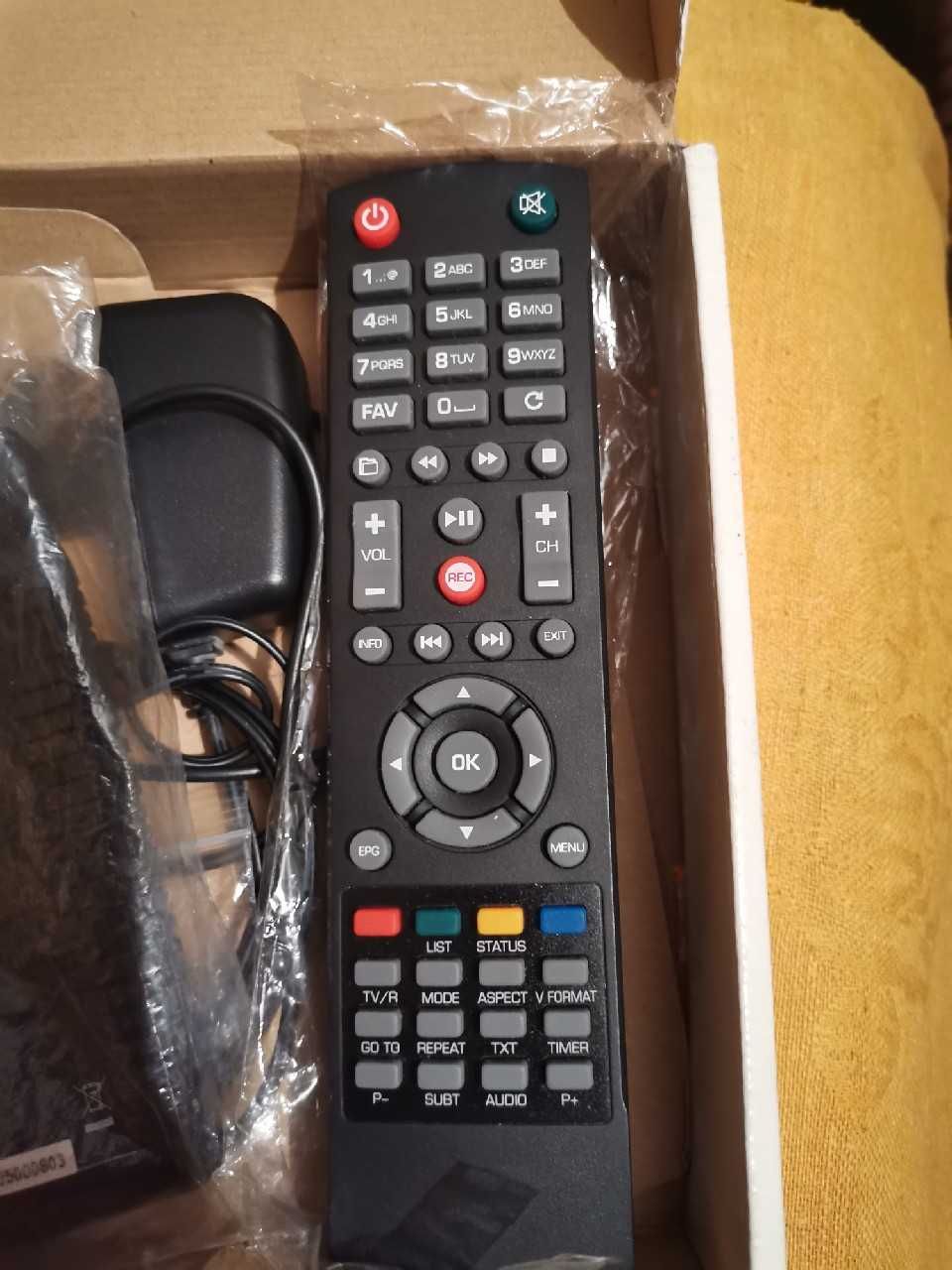 Opticum SCART-FLEXI-HD10 dekoder DVB-T pilot D-RCU-017 / TV REPUBLIKA