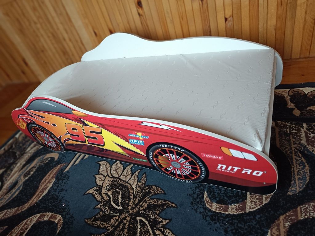 Łóżko dla dziecka, auto , zygzak McQueen