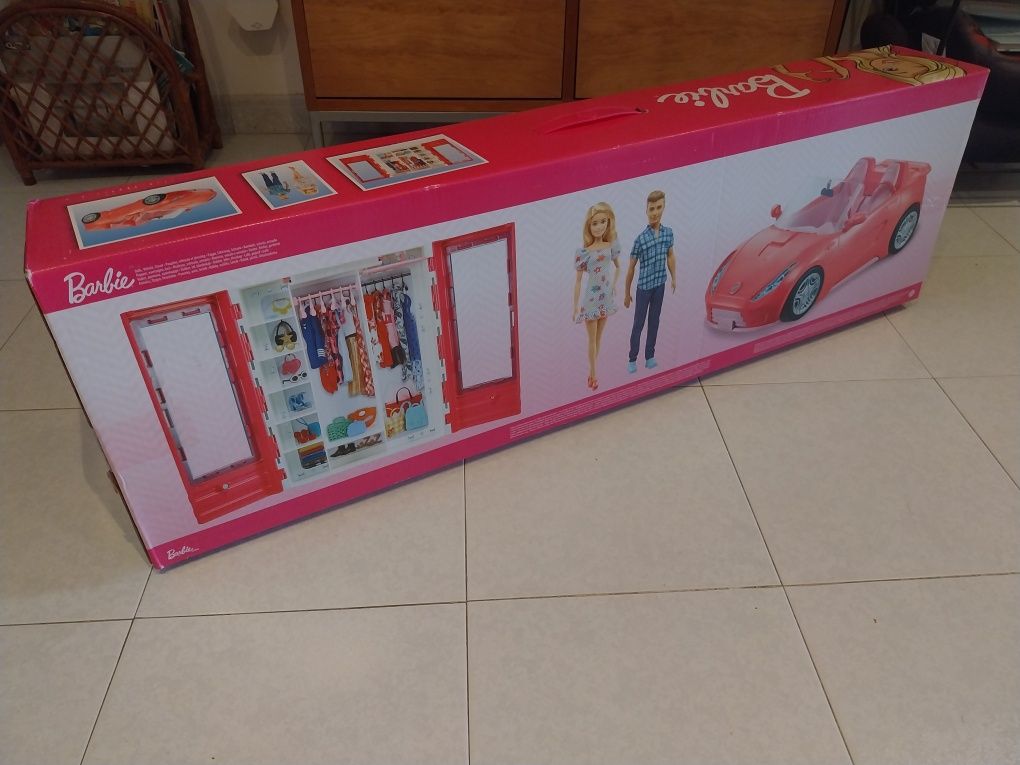 Barbie e Ken com veículo e armário | Novo