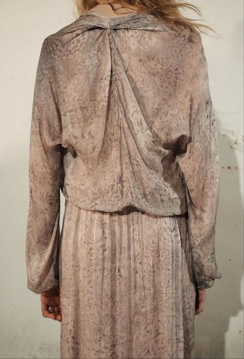 Шікарна сукня, бренду Zara.