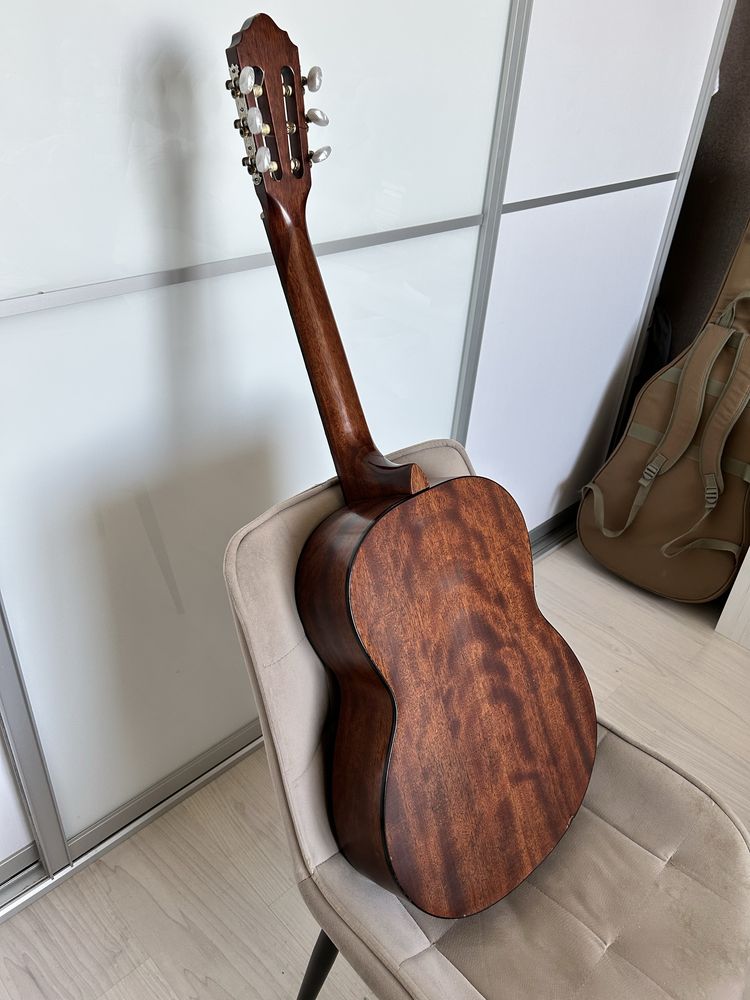 Cort AC10 NS Класична гітара