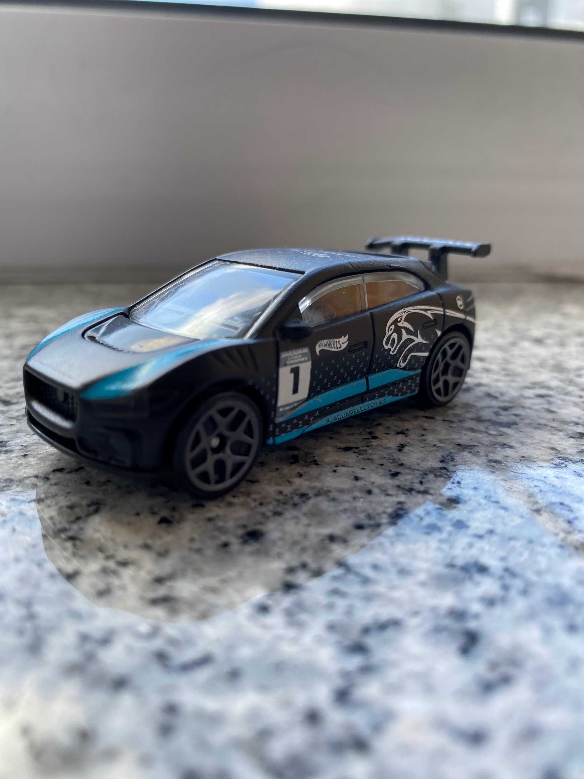 Hot Wheels - "Jaguar I-Pace eTrophy"