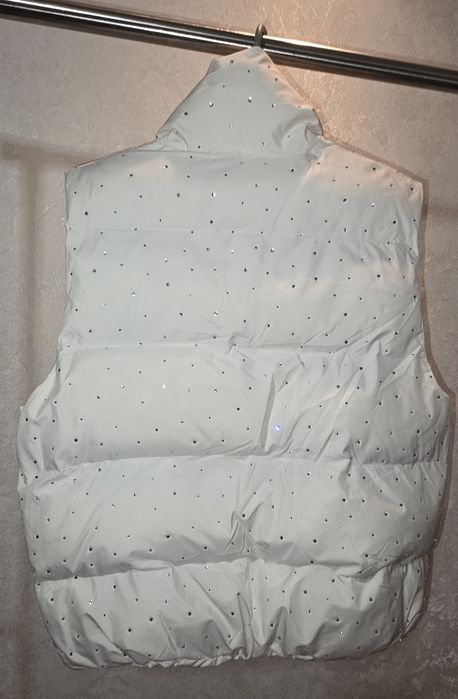 Жилетка коротка з стразами, р.46-48