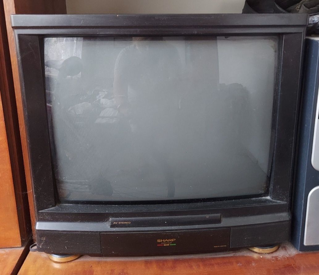 Telewizor kineskopowy Sharp 24 cale