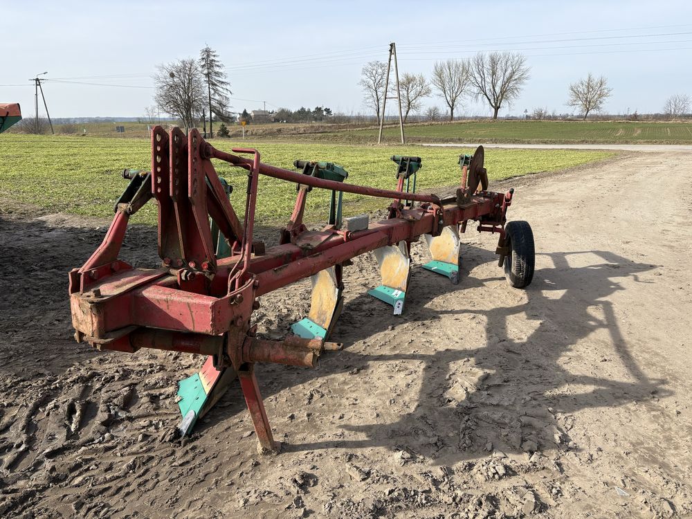 Pług kverneland 4 skibowy sprężynowy