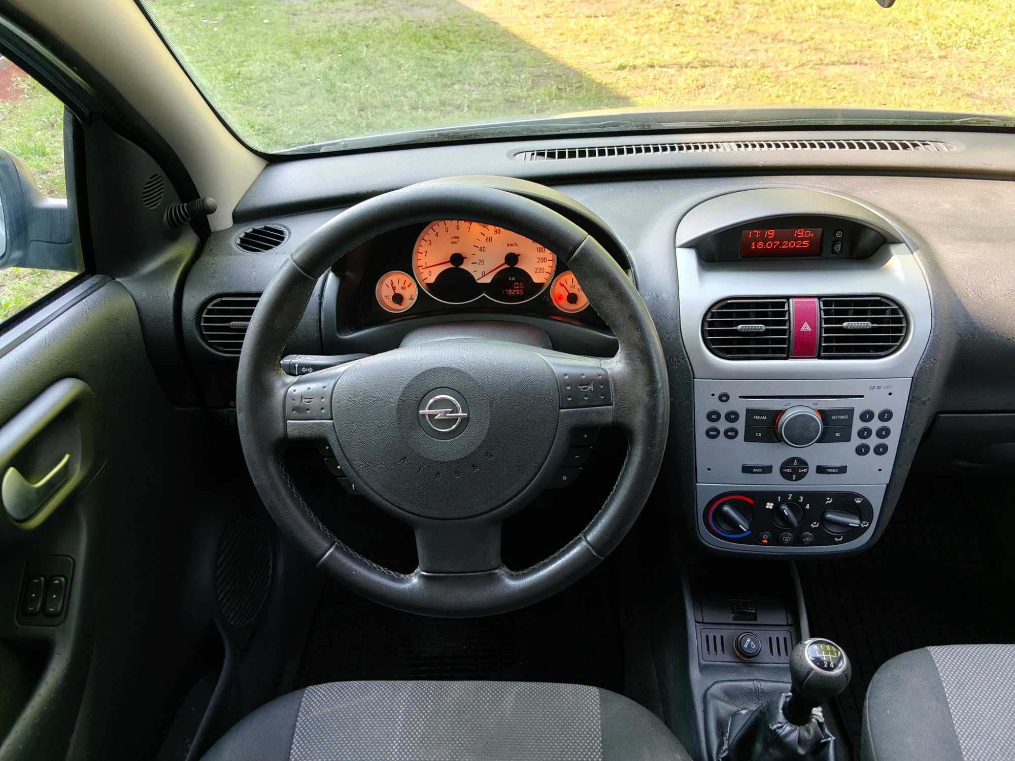 Opel Corsa 1.0/2006r/Klima/5drzwi