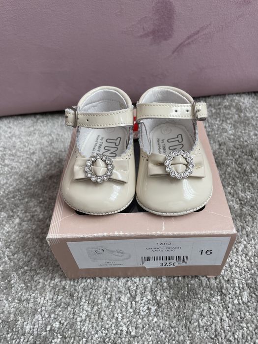 Sapatinho Bébé Tamanho 16 TNY