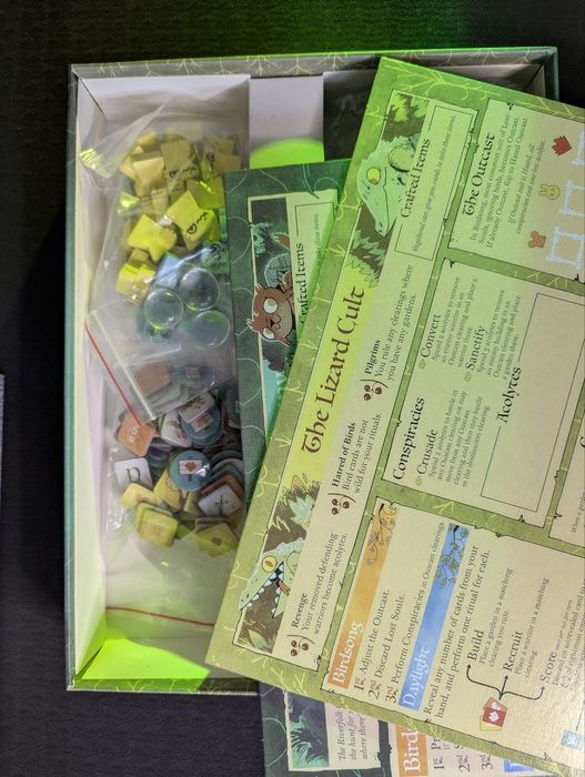 Настільна гра Root + доповнення Root: The Marauder та Root: The Riverf