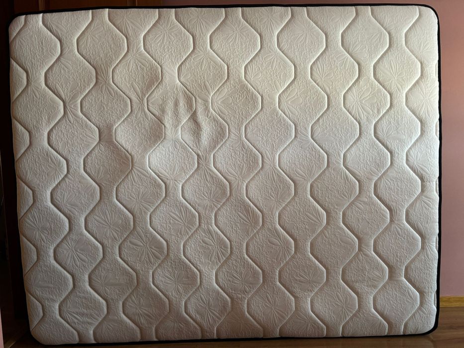 Colchão de casal 1,6m x 2,0m