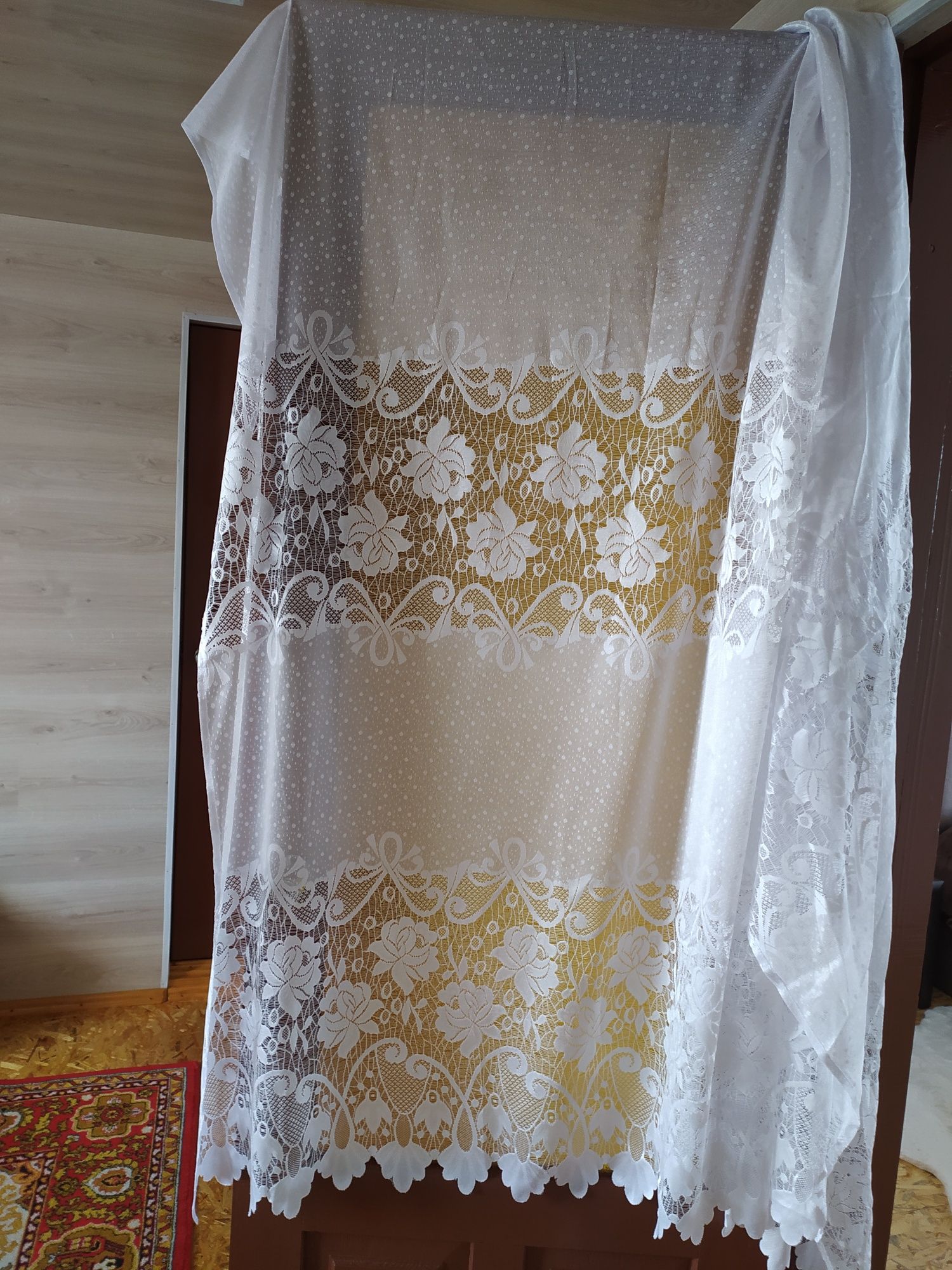 Продам тюль в гарному стані