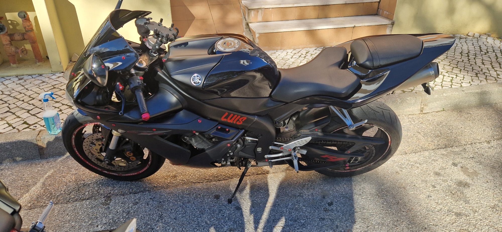 r1  yamaha  de 2005
