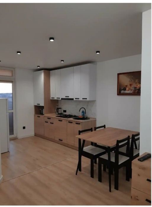 Затишна квартира,неподалік автовокзалу.