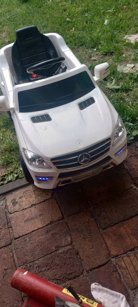 Mercedes Benz Ml 350 autko na akumulator