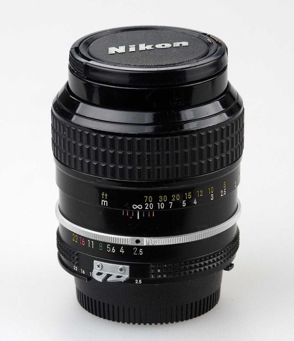 NIKKOR 105/2,5 Ai чудовий мануальний портретник від Nikon