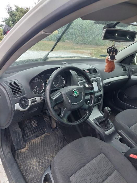 Skoda Octavia ll 2012 rok Uszkodzona możliwa zamiana