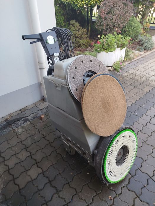 Myjka Szorowarka Numatic do mycia dużych powierzchni ZAMIANA