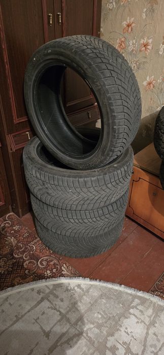 Б/В Гума зимова Bridgestone Blizzak 235/45R18