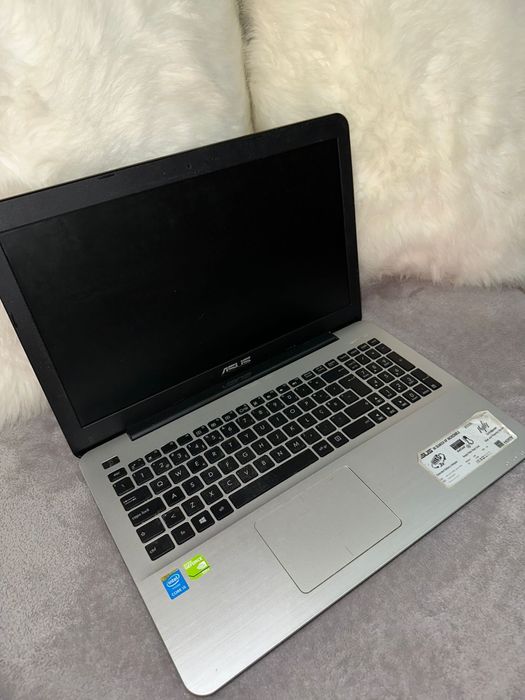 Computador portatil Asus