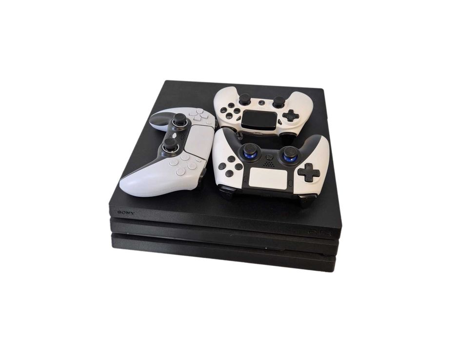 Konsola Sony PS4 PRO 1TB CUH-7216B + 3 pady zamienniki