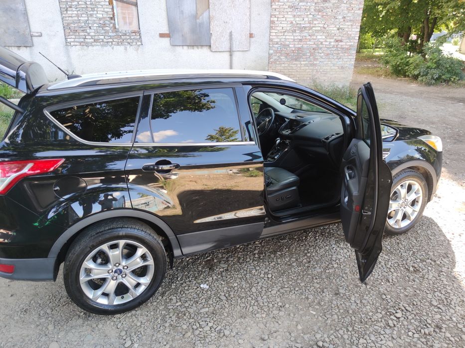 Продам авто Ford Escape TITANIUM 4WD