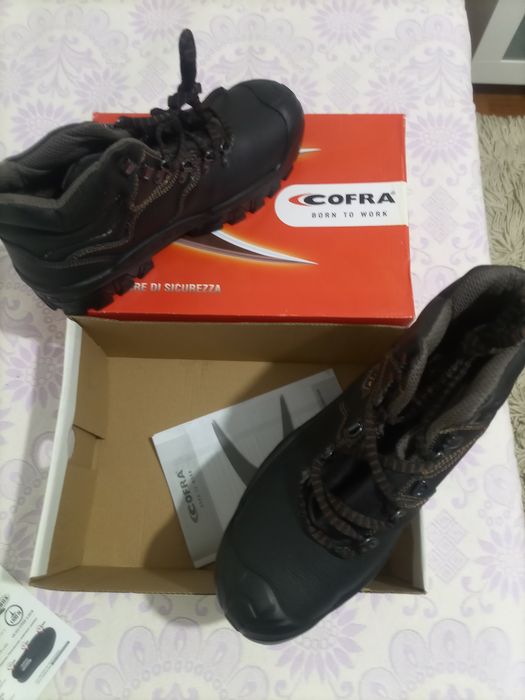 Botas de trabalho marca COFRA