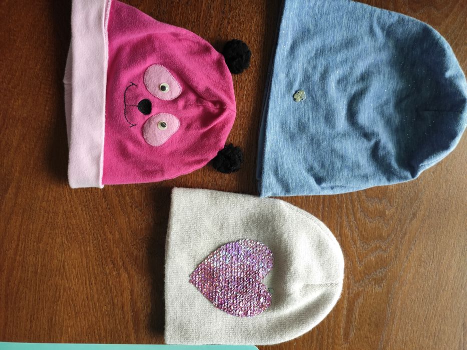 Zestaw czapek różowa niebieska na jesień dla dziewczynki 2 3 lata