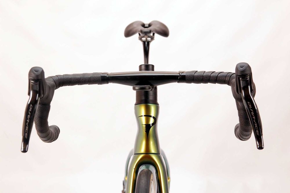 Rower szosowy PINARELLO DOGMA F Disc Shimano Dura Ace Di2, roz. 46,5