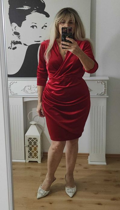 Burgundowa sukienka welur kopertowa 46