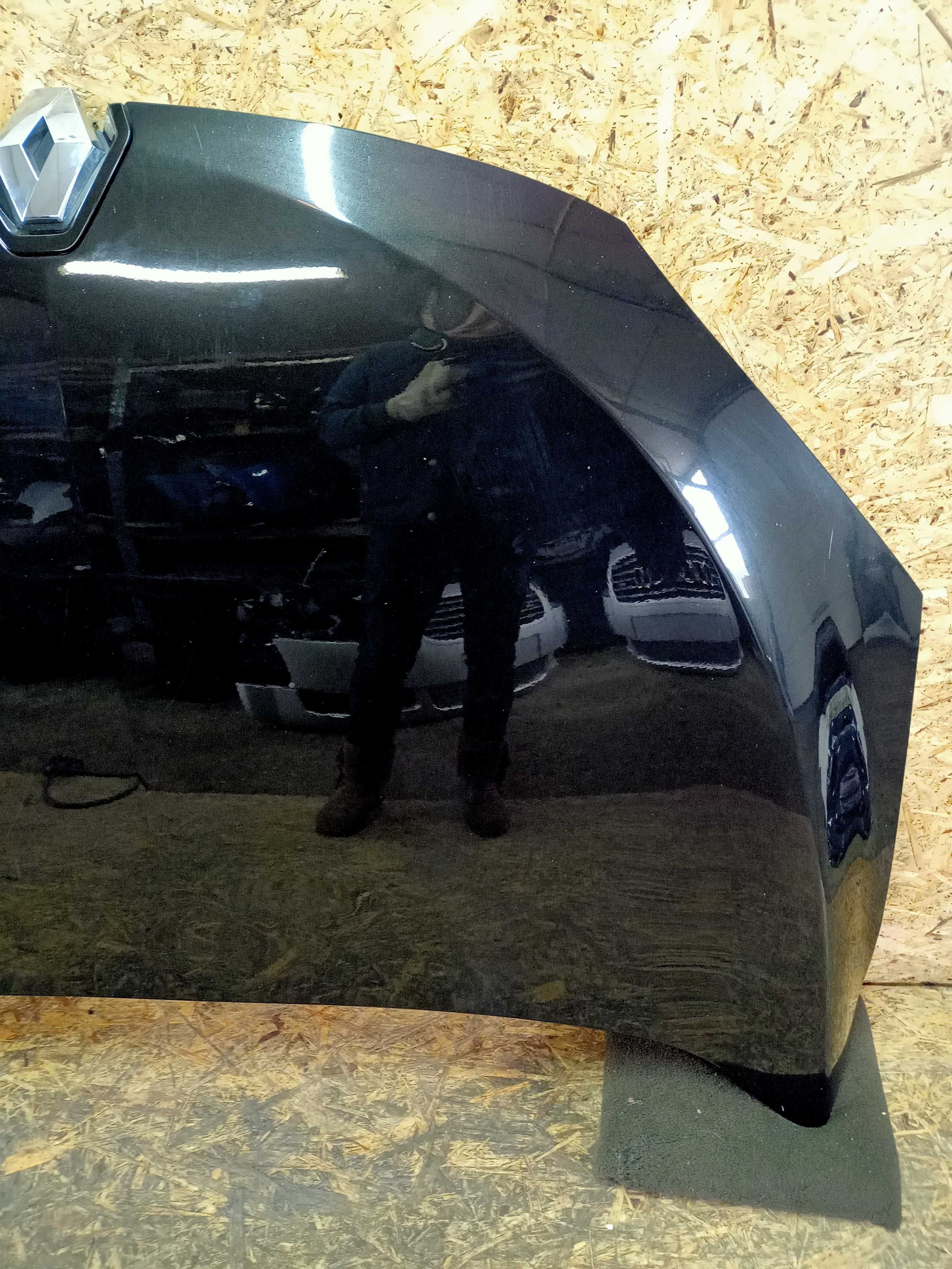 Renault Megane 3 III maska przód przednia kolor NV676 czarny oryginał
