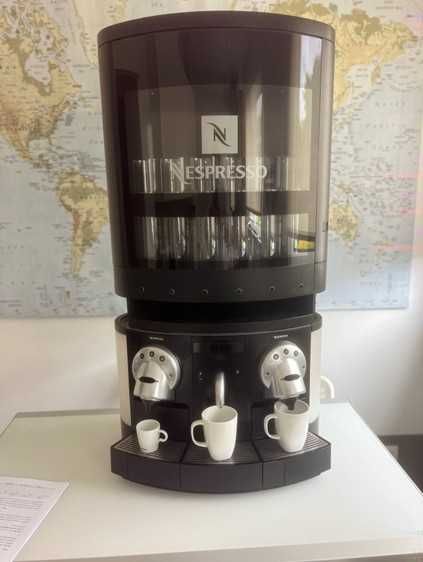 Máquina Café Nespresso Profissional