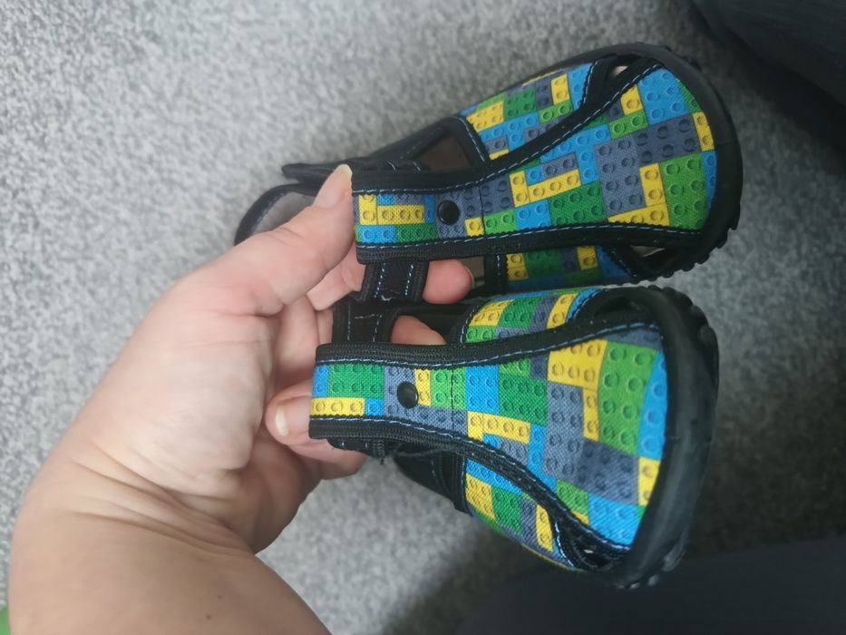 Zestaw bucików dla chłopca