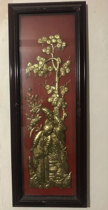 Продаються декоративні картини із золотими елементами!