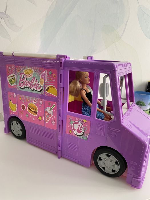 Kamper Barbie Food Track