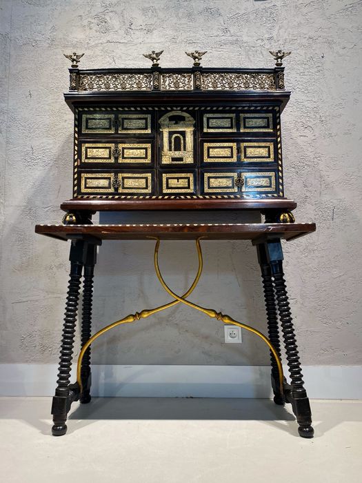 Kolekcjonerski unikatowy Kabinet barokowy XVII dzielo sztuki