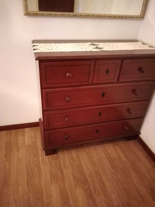 Arrenda-se T2 mobilado sem fiador