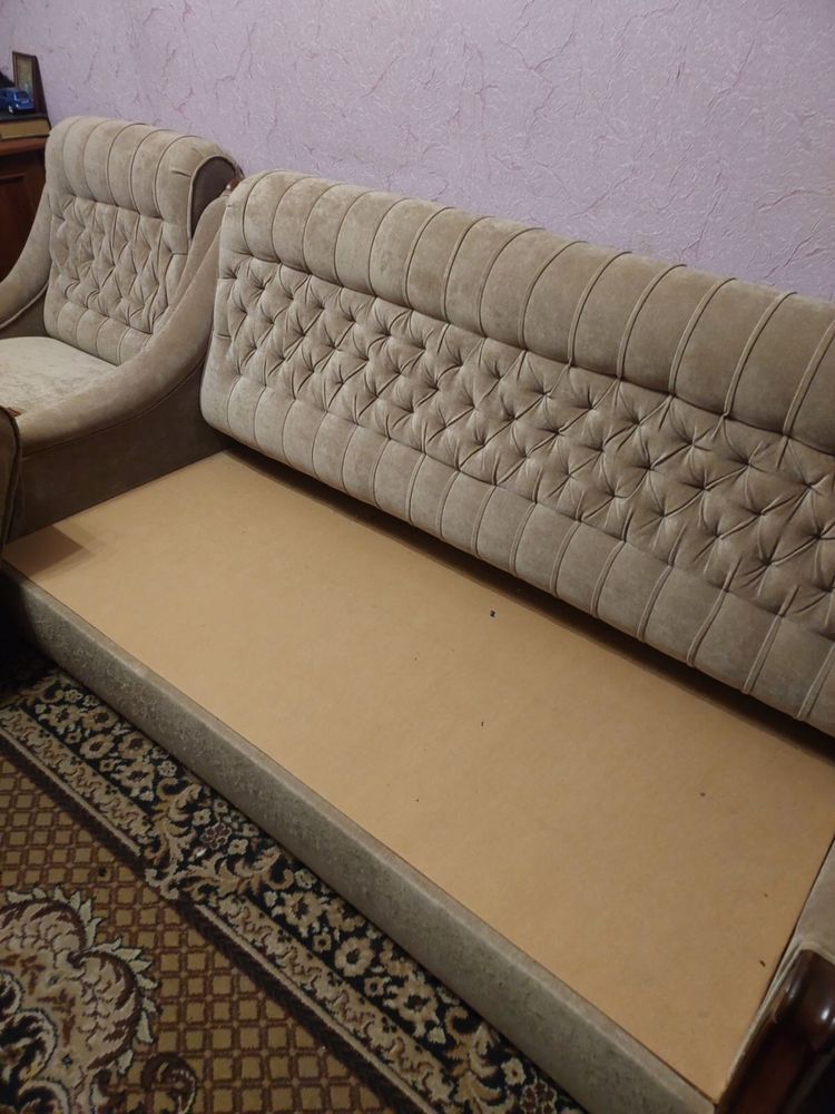 Диван в чудовому стані