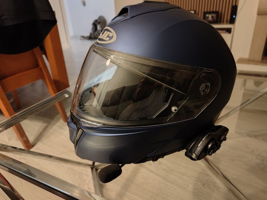 Capacete HJC + auricular Bluetooth lexin