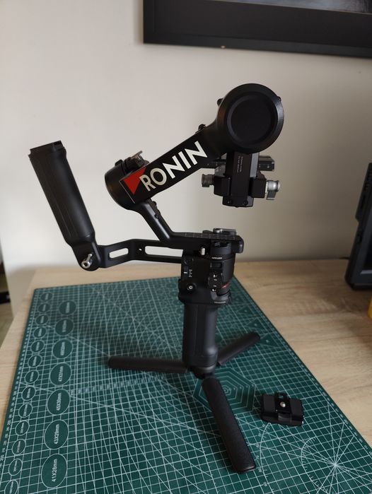 Profesjonalny gimbal Dji RS 4 Combo, nowy, gwarancja