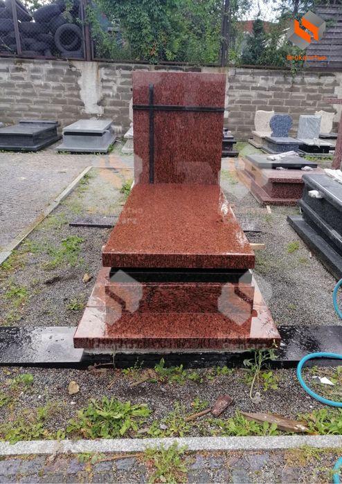 Sprzedam Nowy pomnik  , cena wraz z montażem