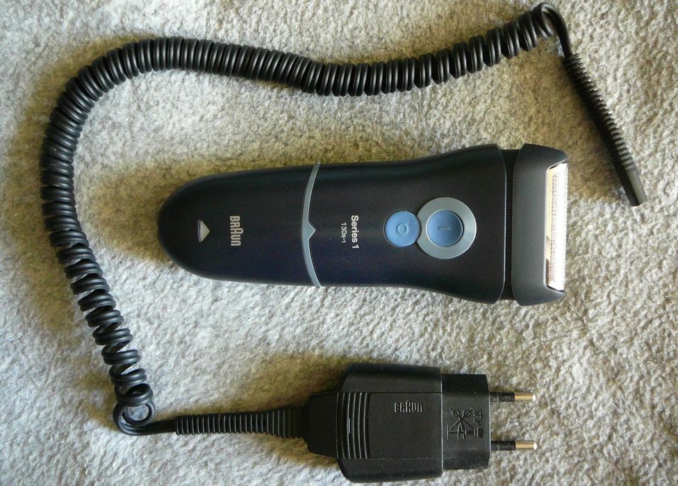 Бритва электрическая Braun Series 1 130s-1 (новая)