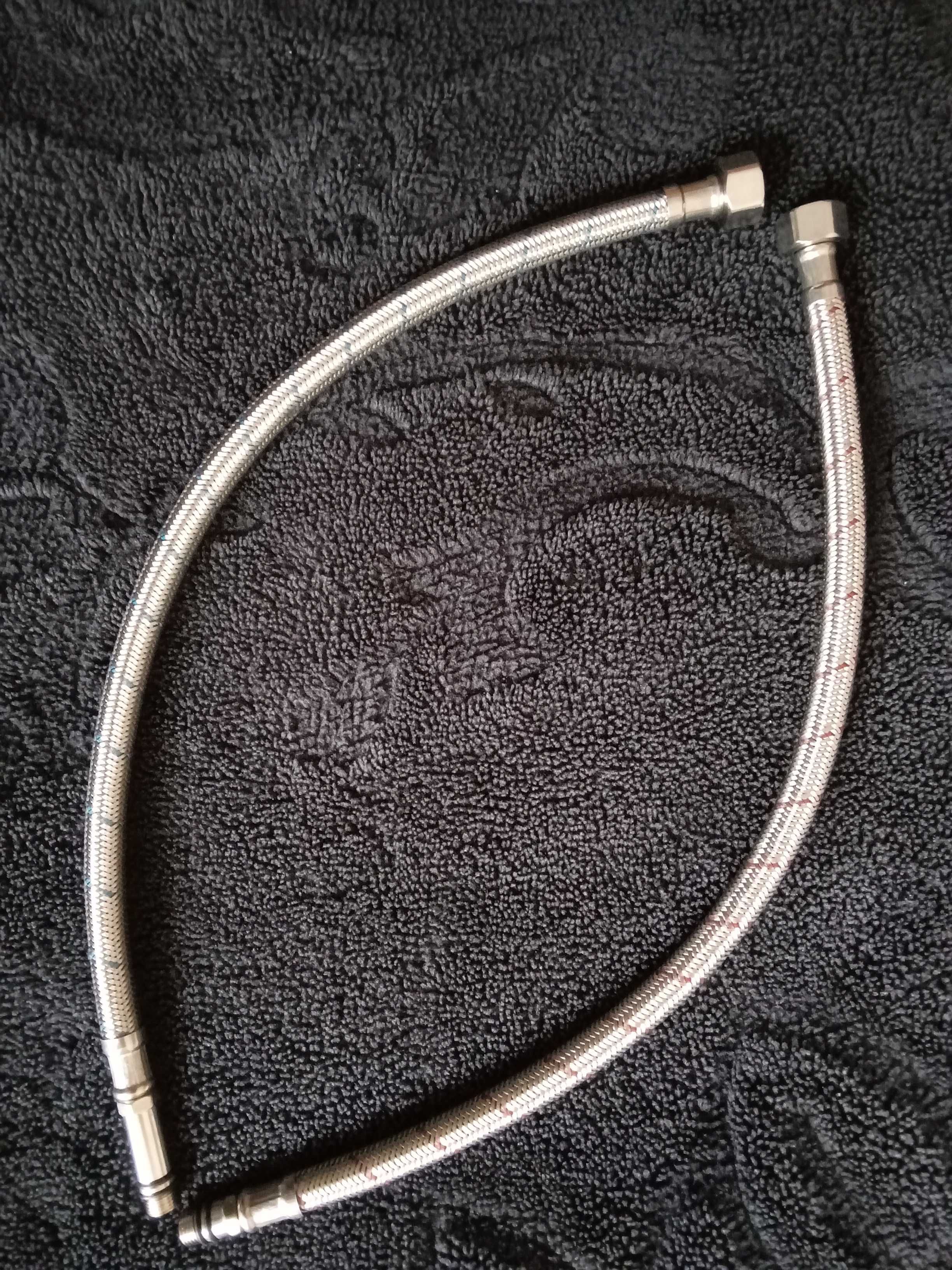 2 Wężyki przyłączeniowe (ciepła i zimna woda) 1/2 cala 40 cm
