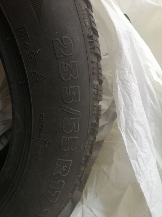 Шини зимові 235/55 р17