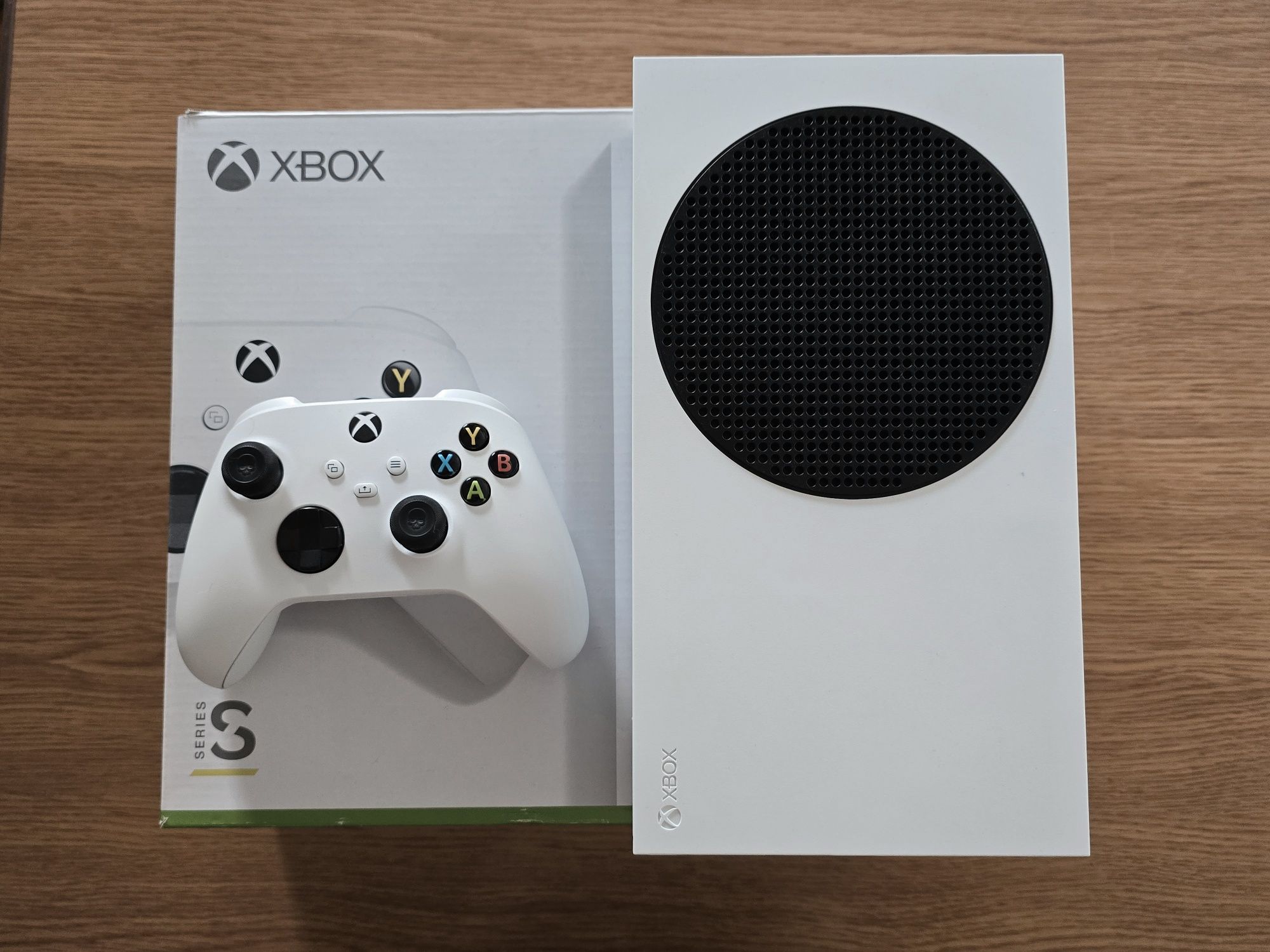 Продам Xbox series S 512Gb (Стан Нового)