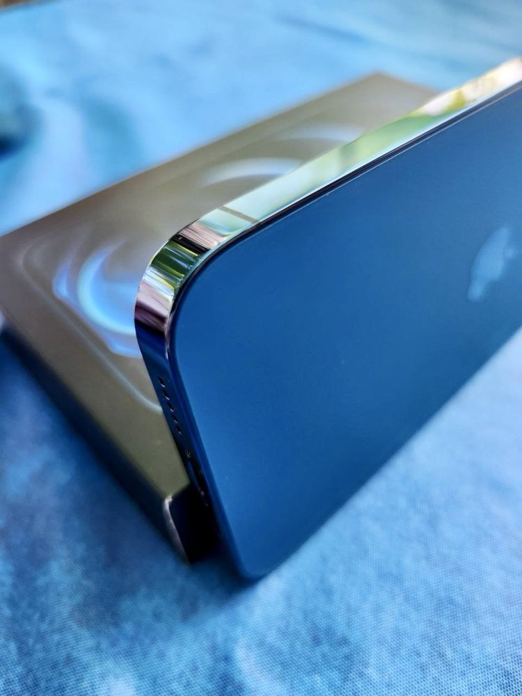 iPhone 12 pro 128 гб