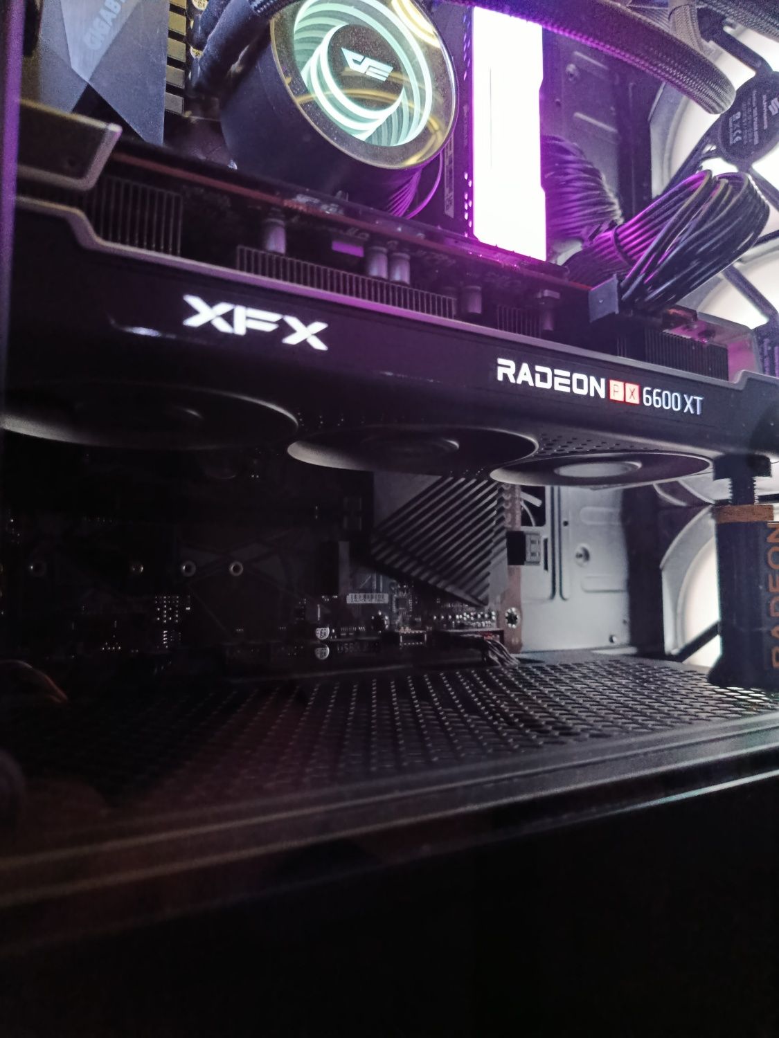 Karta Graficzna XFX RX 6600XT 8GB