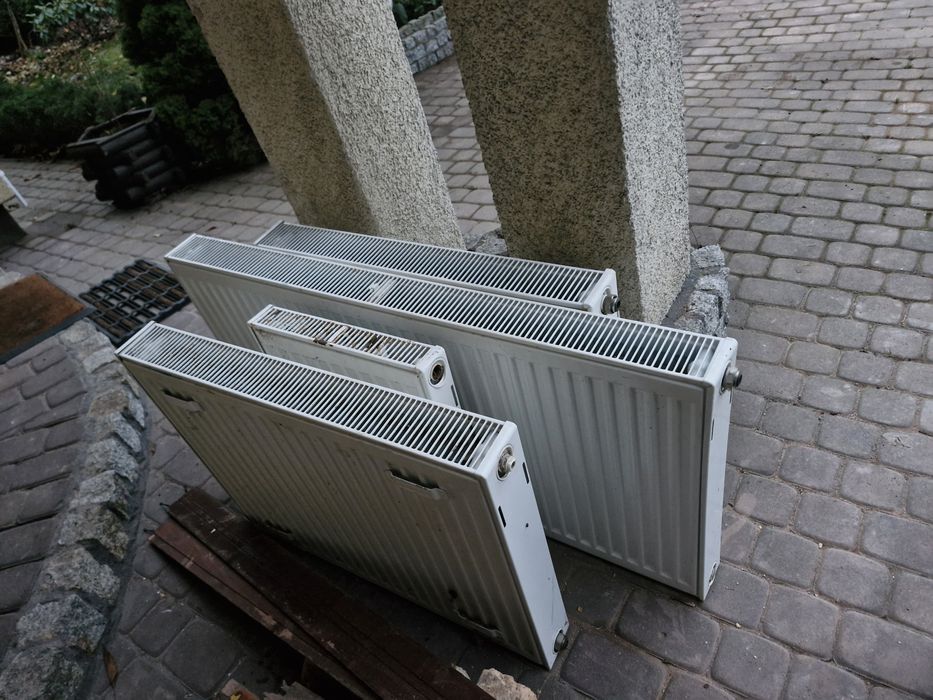 Kaloryfery białe zestaw 3 sztuki