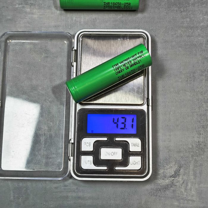 18650 акумулятор високострумовий Samsung INR18650-25R 2500mah/20A/12m