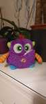 Fisher Price chichoczacy stworek
