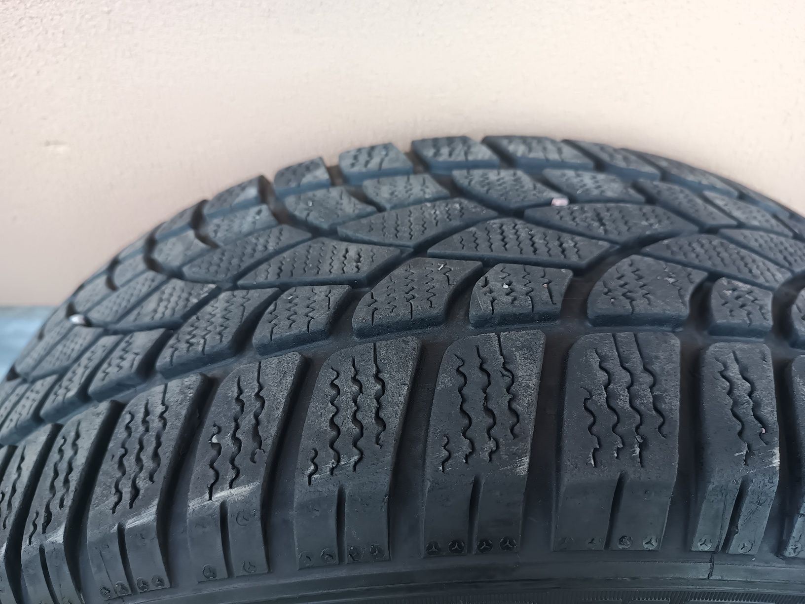 Шини Dunlop 205/55/16